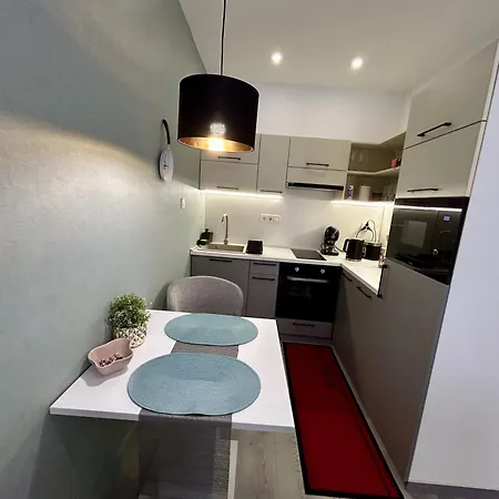 Peterfia Boutique 3-4 Apartment