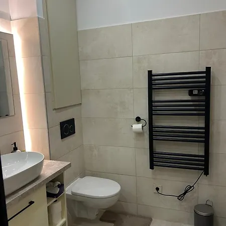 Peterfia Boutique 3-4 Ντέμπρετσεν