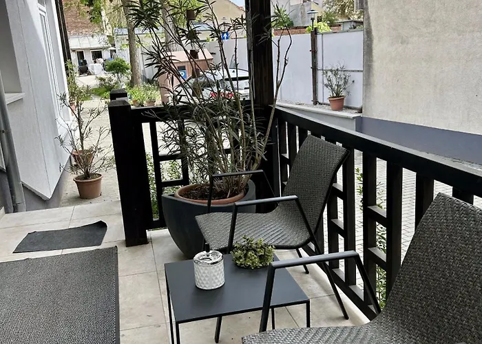 Peterfia Boutique 3-4